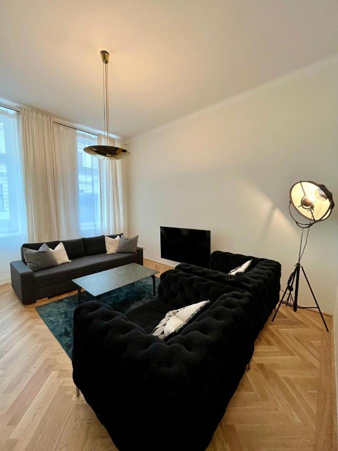 Zentrale Wohlfuehloase Apartment Vienna Exterior photo